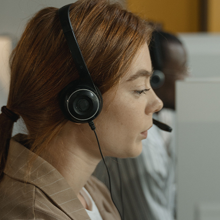 Support agent ready to help